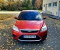 Красный Форд Фокус, объемом двигателя 1.6 л и пробегом 170 тыс. км за 5000 $, фото 1 на Automoto.ua