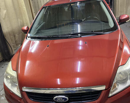 Красный Форд Фокус, объемом двигателя 1.6 л и пробегом 225 тыс. км за 6700 $, фото 2 на Automoto.ua