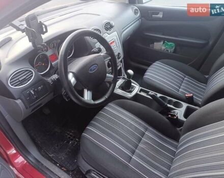 Червоний Форд Фокус, об'ємом двигуна 1.8 л та пробігом 220 тис. км за 6000 $, фото 13 на Automoto.ua