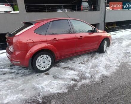 Червоний Форд Фокус, об'ємом двигуна 1.8 л та пробігом 220 тис. км за 6000 $, фото 1 на Automoto.ua