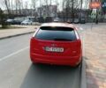Червоний Форд Фокус, об'ємом двигуна 2 л та пробігом 124 тис. км за 7000 $, фото 5 на Automoto.ua