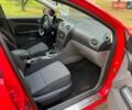 Красный Форд Фокус, объемом двигателя 1.59 л и пробегом 206 тыс. км за 5900 $, фото 12 на Automoto.ua