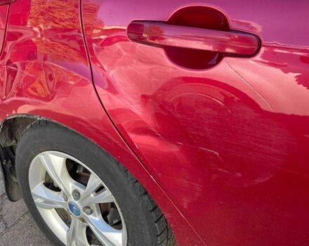 Красный Форд Фокус, объемом двигателя 1.6 л и пробегом 263 тыс. км за 6850 $, фото 10 на Automoto.ua