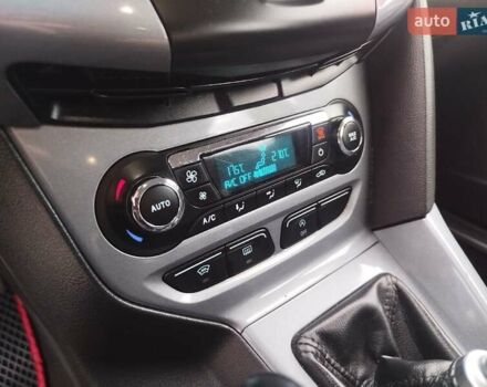 Красный Форд Фокус, объемом двигателя 1.6 л и пробегом 245 тыс. км за 6450 $, фото 39 на Automoto.ua