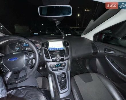 Червоний Форд Фокус, об'ємом двигуна 1.6 л та пробігом 270 тис. км за 10600 $, фото 18 на Automoto.ua