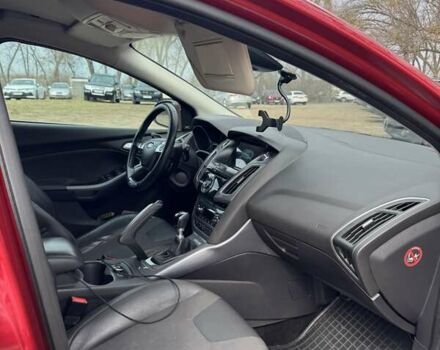 Червоний Форд Фокус, об'ємом двигуна 1.6 л та пробігом 270 тис. км за 10600 $, фото 31 на Automoto.ua