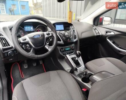 Красный Форд Фокус, объемом двигателя 1.6 л и пробегом 245 тыс. км за 6450 $, фото 43 на Automoto.ua