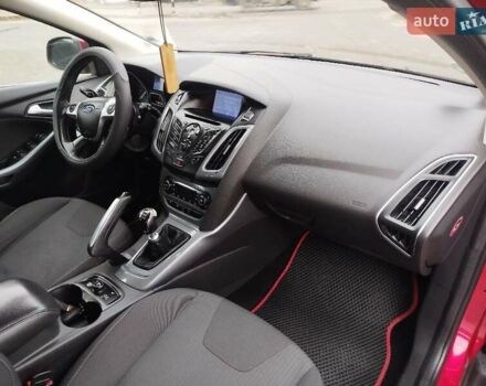 Красный Форд Фокус, объемом двигателя 1.6 л и пробегом 245 тыс. км за 6450 $, фото 38 на Automoto.ua