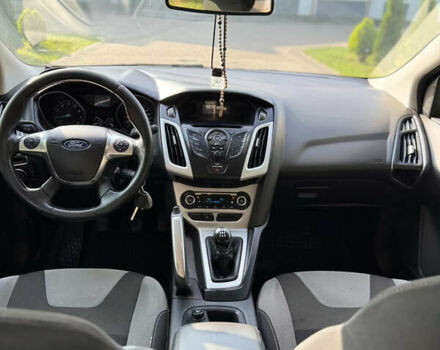 Красный Форд Фокус, объемом двигателя 1.6 л и пробегом 198 тыс. км за 4999 $, фото 28 на Automoto.ua