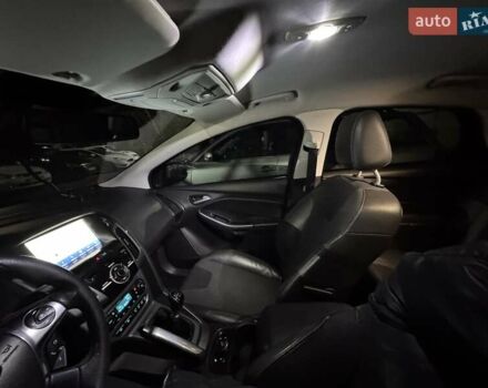 Червоний Форд Фокус, об'ємом двигуна 1.6 л та пробігом 270 тис. км за 10600 $, фото 20 на Automoto.ua