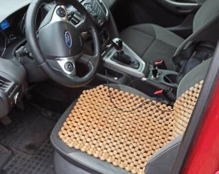 Красный Форд Фокус, объемом двигателя 1.6 л и пробегом 230 тыс. км за 6500 $, фото 3 на Automoto.ua