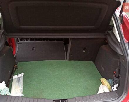 Красный Форд Фокус, объемом двигателя 1.6 л и пробегом 230 тыс. км за 6500 $, фото 5 на Automoto.ua