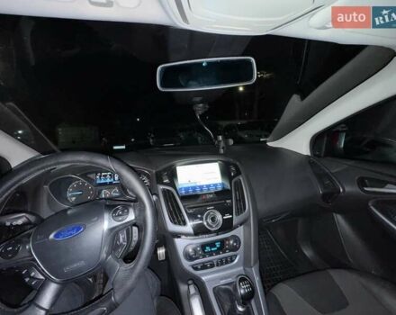 Червоний Форд Фокус, об'ємом двигуна 1.6 л та пробігом 270 тис. км за 10600 $, фото 10 на Automoto.ua