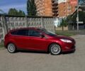 Красный Форд Фокус, объемом двигателя 2 л и пробегом 275 тыс. км за 7100 $, фото 1 на Automoto.ua