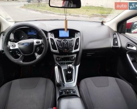 Красный Форд Фокус, объемом двигателя 1.6 л и пробегом 245 тыс. км за 6450 $, фото 45 на Automoto.ua