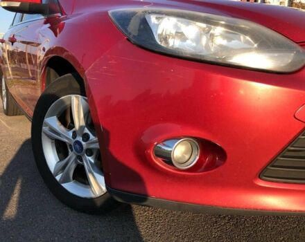 Красный Форд Фокус, объемом двигателя 1.6 л и пробегом 263 тыс. км за 6850 $, фото 3 на Automoto.ua