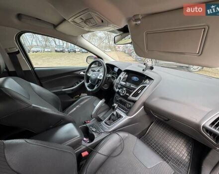 Червоний Форд Фокус, об'ємом двигуна 1.6 л та пробігом 270 тис. км за 10600 $, фото 30 на Automoto.ua