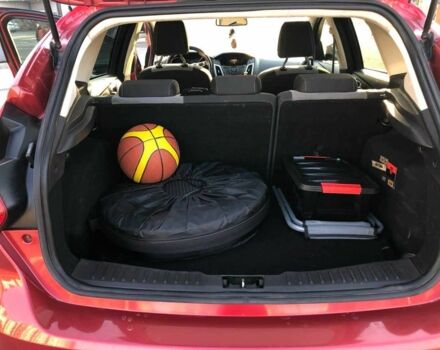 Красный Форд Фокус, объемом двигателя 1.6 л и пробегом 263 тыс. км за 6850 $, фото 9 на Automoto.ua