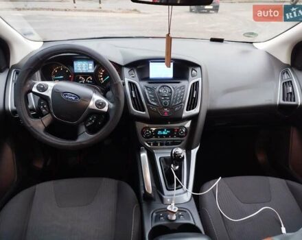 Красный Форд Фокус, объемом двигателя 1.6 л и пробегом 245 тыс. км за 6450 $, фото 50 на Automoto.ua