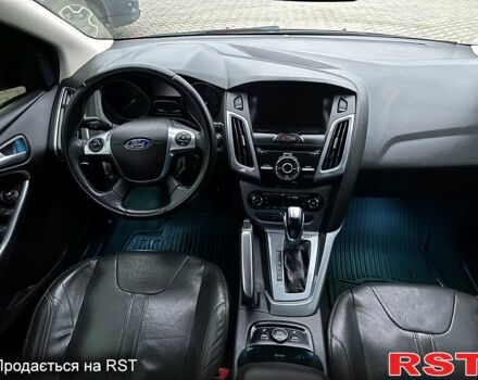 Красный Форд Фокус, объемом двигателя 2 л и пробегом 135 тыс. км за 8100 $, фото 11 на Automoto.ua