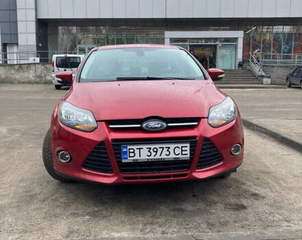 Красный Форд Фокус, объемом двигателя 2 л и пробегом 135 тыс. км за 8100 $, фото 4 на Automoto.ua