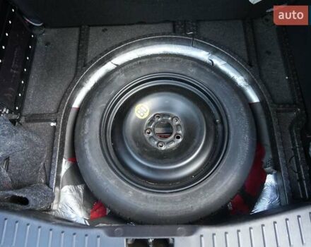 Красный Форд Фокус, объемом двигателя 1.6 л и пробегом 133 тыс. км за 8500 $, фото 25 на Automoto.ua