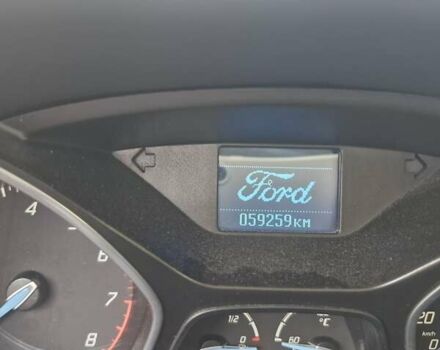 Красный Форд Фокус, объемом двигателя 1.6 л и пробегом 59 тыс. км за 10550 $, фото 4 на Automoto.ua