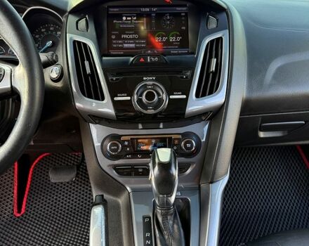 Красный Форд Фокус, объемом двигателя 2 л и пробегом 180 тыс. км за 6850 $, фото 8 на Automoto.ua