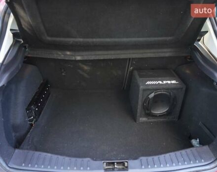 Красный Форд Фокус, объемом двигателя 1.6 л и пробегом 133 тыс. км за 8500 $, фото 13 на Automoto.ua