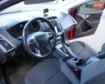 Красный Форд Фокус, объемом двигателя 1.6 л и пробегом 133 тыс. км за 8500 $, фото 18 на Automoto.ua