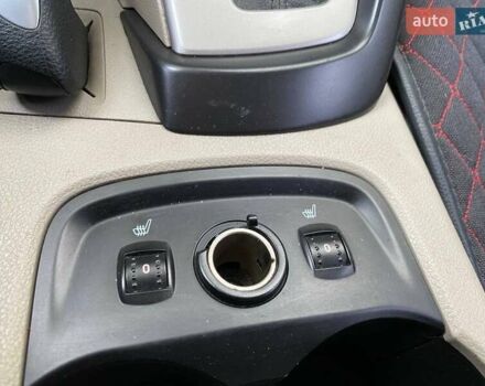 Форд Фокус 2012 у Хмельницькому на Automoto.ua Червоний Форд Фокус, об'ємом двигуна 2 л та пробігом 322 тис. км за 5800 $, фото 24 на Automoto.ua