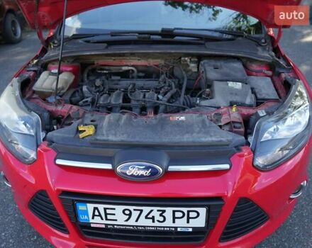 Красный Форд Фокус, объемом двигателя 1.6 л и пробегом 133 тыс. км за 8500 $, фото 27 на Automoto.ua