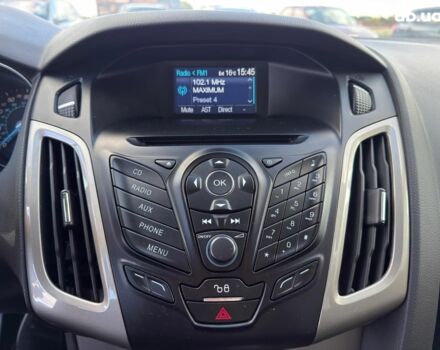 Красный Форд Фокус, объемом двигателя 2 л и пробегом 161 тыс. км за 7990 $, фото 18 на Automoto.ua