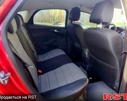 Красный Форд Фокус, объемом двигателя 1 л и пробегом 140 тыс. км за 7000 $, фото 11 на Automoto.ua