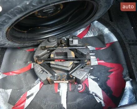 Красный Форд Фокус, объемом двигателя 1.6 л и пробегом 133 тыс. км за 8500 $, фото 26 на Automoto.ua