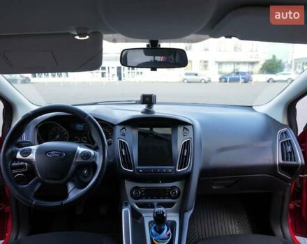 Красный Форд Фокус, объемом двигателя 1.6 л и пробегом 133 тыс. км за 8500 $, фото 19 на Automoto.ua