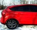Красный Форд Фокус, объемом двигателя 2 л и пробегом 235 тыс. км за 6799 $, фото 6 на Automoto.ua