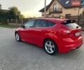 Красный Форд Фокус, объемом двигателя 2 л и пробегом 180 тыс. км за 6600 $, фото 3 на Automoto.ua