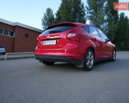 Красный Форд Фокус, объемом двигателя 1.6 л и пробегом 133 тыс. км за 8500 $, фото 3 на Automoto.ua