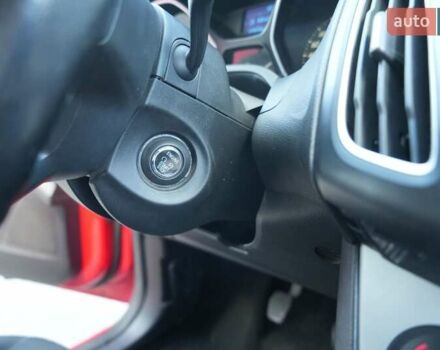 Красный Форд Фокус, объемом двигателя 1.6 л и пробегом 133 тыс. км за 8500 $, фото 21 на Automoto.ua