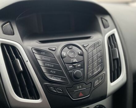 Червоний Форд Фокус, об'ємом двигуна 2 л та пробігом 232 тис. км за 5950 $, фото 11 на Automoto.ua