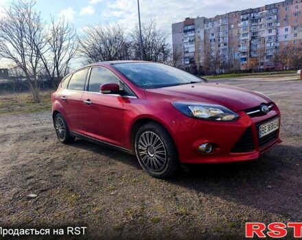 Красный Форд Фокус, объемом двигателя 1 л и пробегом 140 тыс. км за 7000 $, фото 5 на Automoto.ua