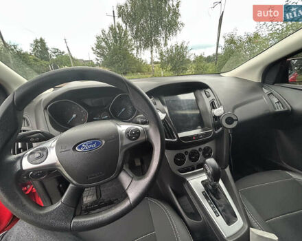 Красный Форд Фокус, объемом двигателя 2 л и пробегом 196 тыс. км за 6500 $, фото 6 на Automoto.ua