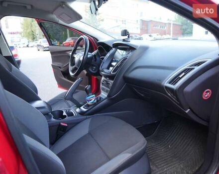 Красный Форд Фокус, объемом двигателя 1.6 л и пробегом 133 тыс. км за 8500 $, фото 15 на Automoto.ua