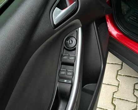 Красный Форд Фокус, объемом двигателя 2 л и пробегом 135 тыс. км за 8100 $, фото 12 на Automoto.ua