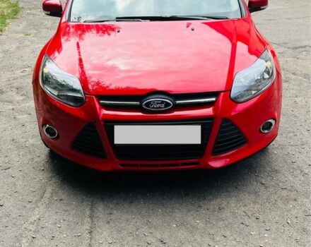 Червоний Форд Фокус, об'ємом двигуна 1.6 л та пробігом 150 тис. км за 8892 $, фото 2 на Automoto.ua