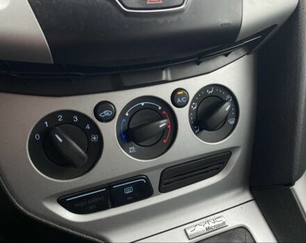 Червоний Форд Фокус, об'ємом двигуна 2 л та пробігом 232 тис. км за 5950 $, фото 12 на Automoto.ua