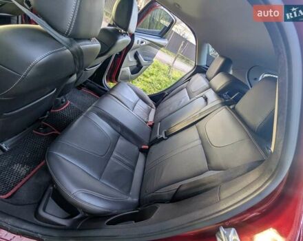 Червоний Форд Фокус, об'ємом двигуна 2 л та пробігом 120 тис. км за 7999 $, фото 15 на Automoto.ua