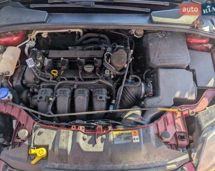 Червоний Форд Фокус, об'ємом двигуна 2 л та пробігом 120 тис. км за 7999 $, фото 20 на Automoto.ua