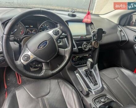 Червоний Форд Фокус, об'ємом двигуна 2 л та пробігом 120 тис. км за 7999 $, фото 23 на Automoto.ua